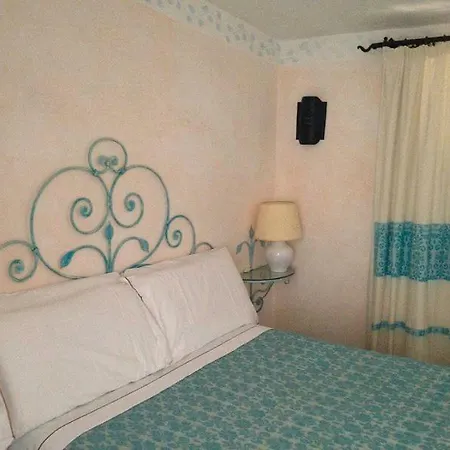 Aparthotel Rocce Del Porto *